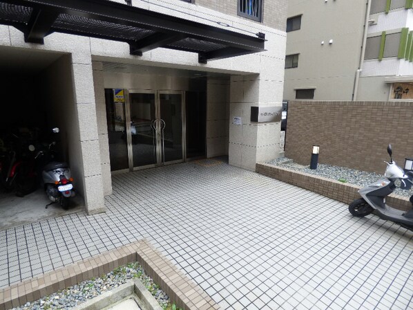 神戸駅 徒歩5分 10階の物件外観写真